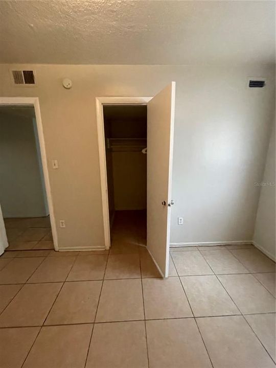 For Rent: $1,095 (2 beds, 1 baths, 650 Square Feet)