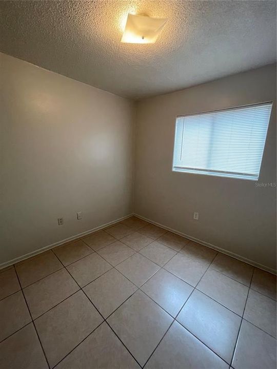 For Rent: $1,095 (2 beds, 1 baths, 650 Square Feet)