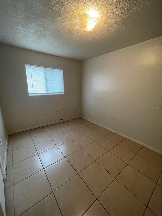 For Rent: $1,095 (2 beds, 1 baths, 650 Square Feet)