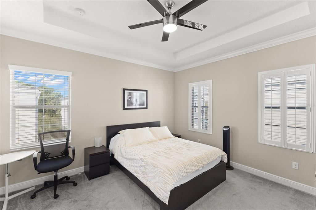 На продажу: $385,000 (3 спален, 2 ванн, 1547 Квадратных фут)