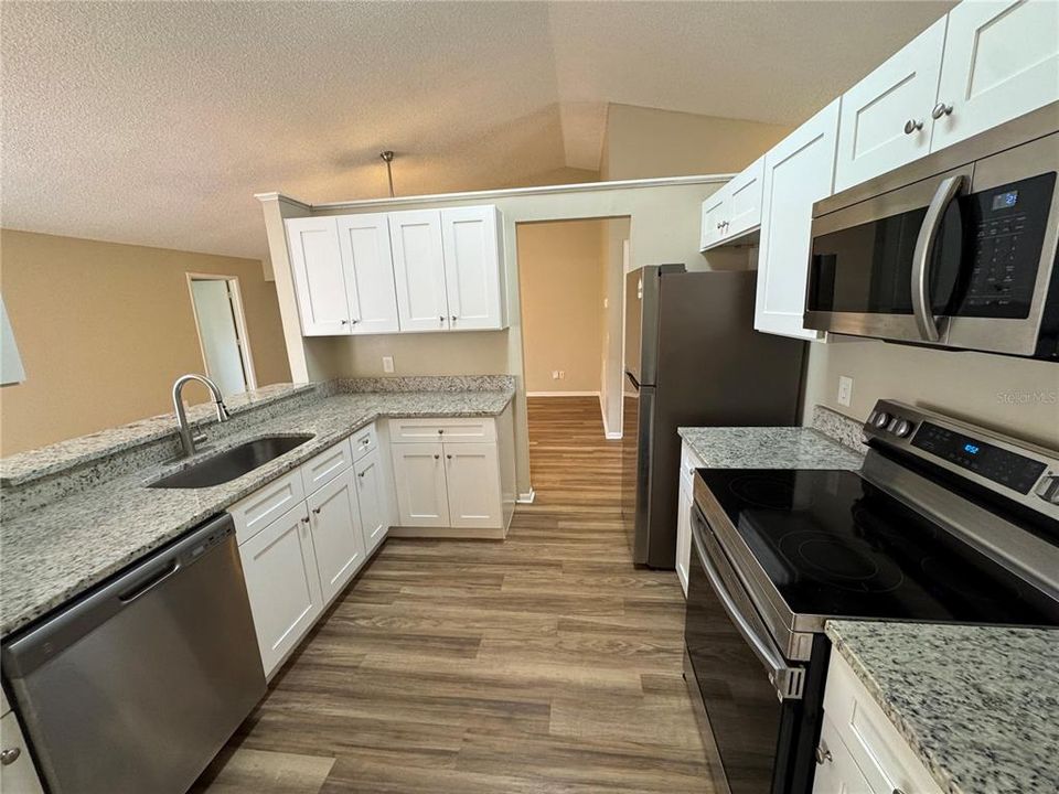 For Sale: $399,900 (4 beds, 2 baths, 2020 Square Feet)