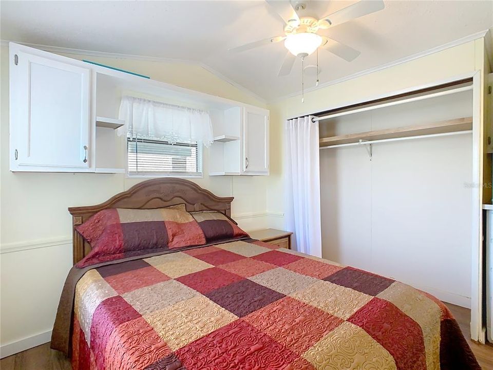 На продажу: $109,900 (1 спален, 1 ванн, 708 Квадратных фут)