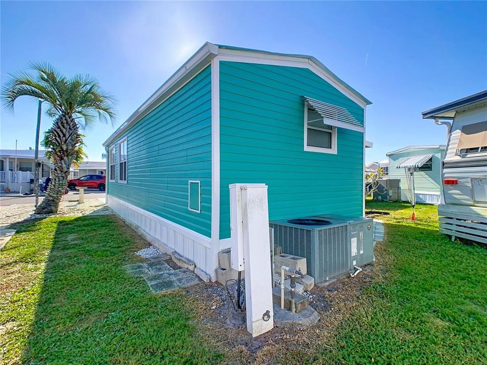 На продажу: $109,900 (1 спален, 1 ванн, 708 Квадратных фут)