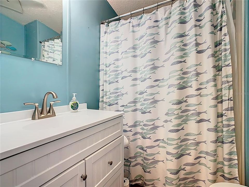 На продажу: $109,900 (1 спален, 1 ванн, 708 Квадратных фут)