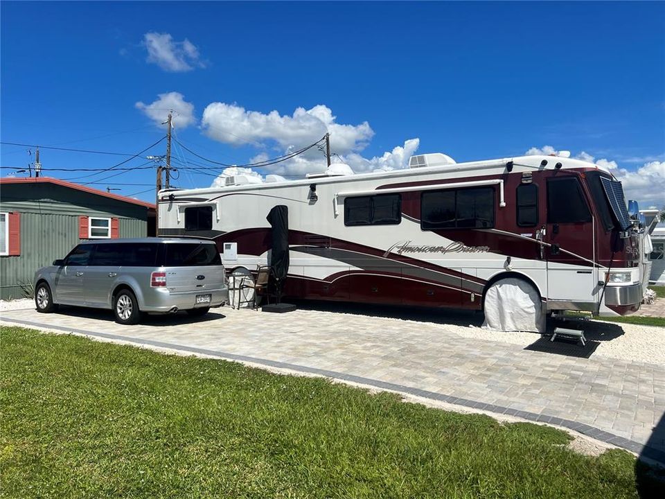 На продажу: $55,000 (0.04 acres)