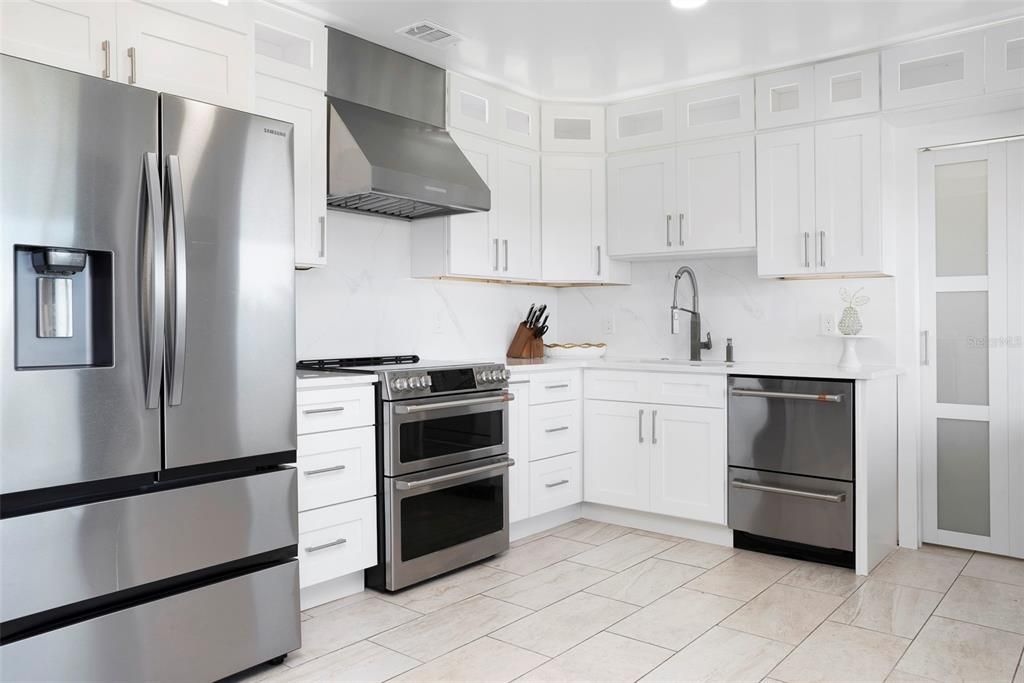 For Sale: $1,339,000 (3 beds, 3 baths, 1939 Square Feet)