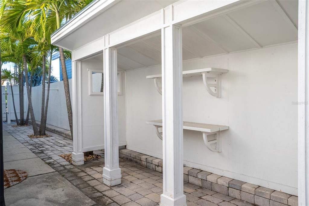 For Sale: $1,339,000 (3 beds, 3 baths, 1939 Square Feet)