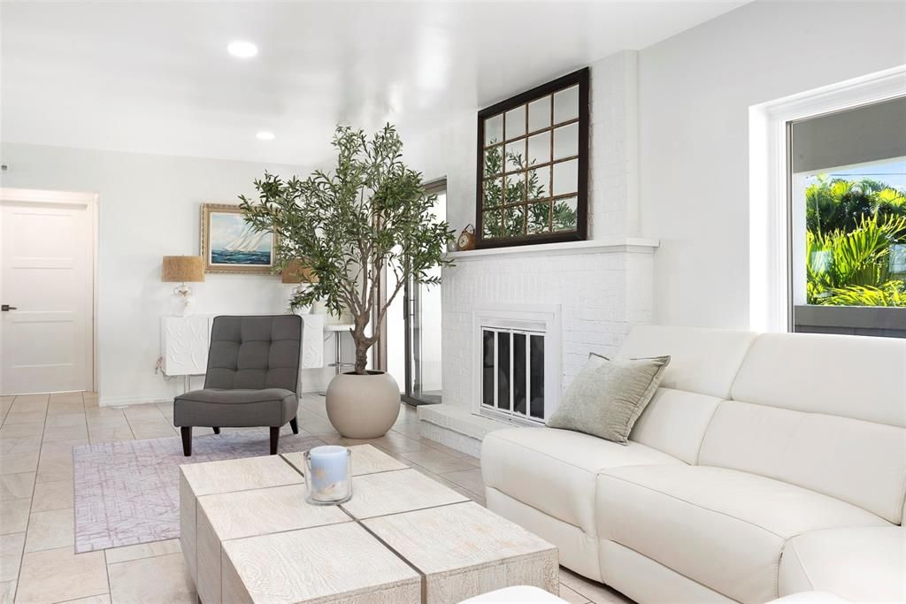 For Sale: $1,339,000 (3 beds, 3 baths, 1939 Square Feet)