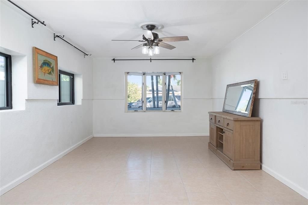 For Sale: $1,339,000 (3 beds, 3 baths, 1939 Square Feet)