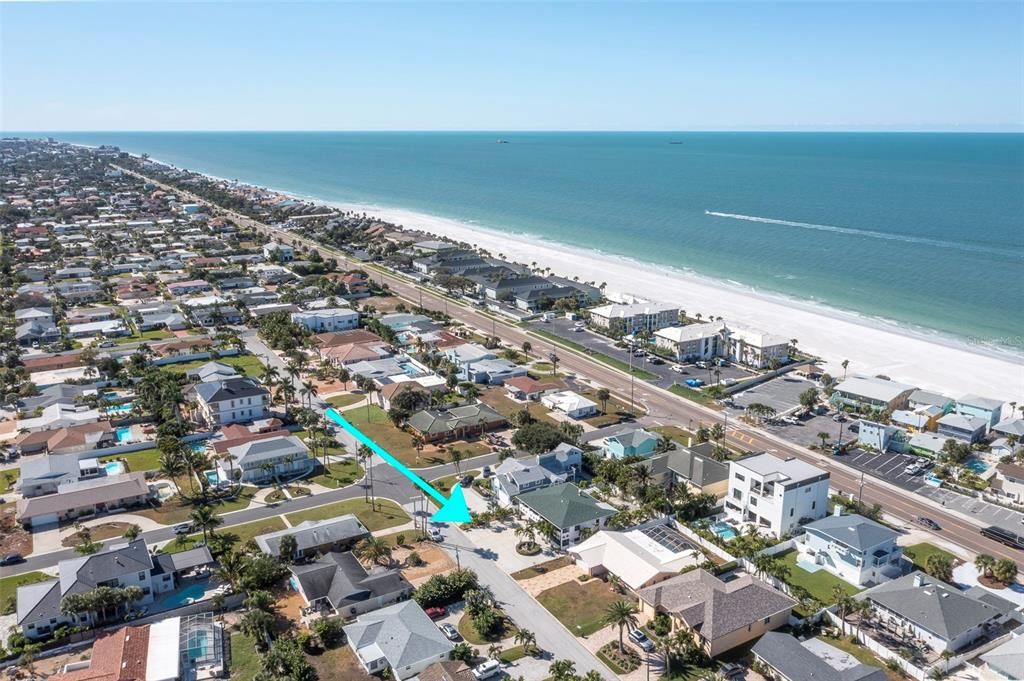 For Sale: $1,339,000 (3 beds, 3 baths, 1939 Square Feet)