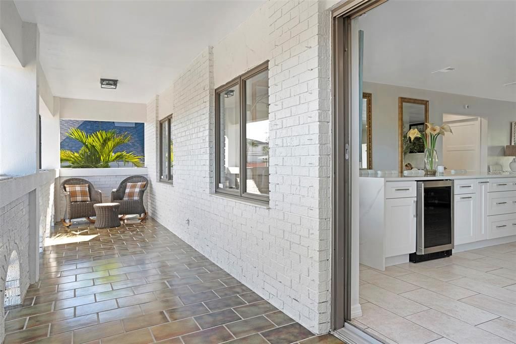 For Sale: $1,339,000 (3 beds, 3 baths, 1939 Square Feet)