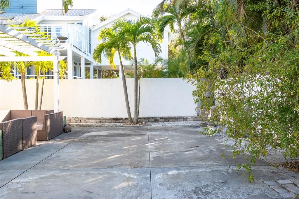 For Sale: $1,339,000 (3 beds, 3 baths, 1939 Square Feet)