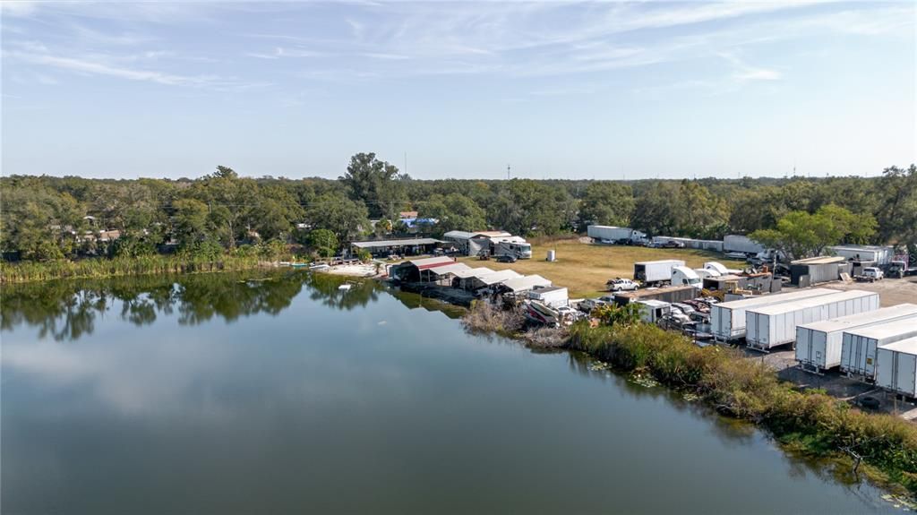 На продажу: $24,900,000 (15.58 acres)