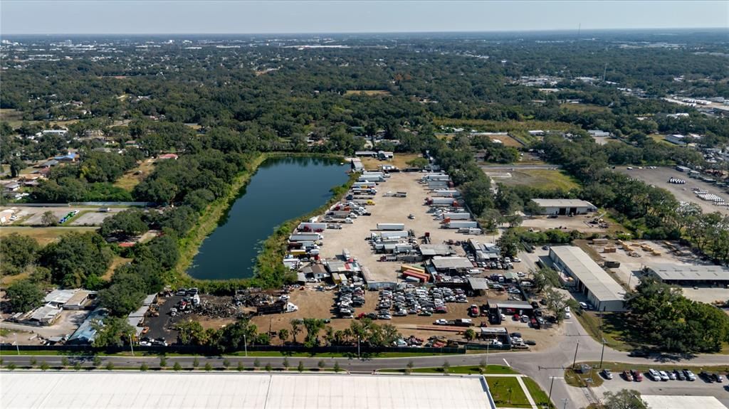 На продажу: $24,900,000 (15.58 acres)