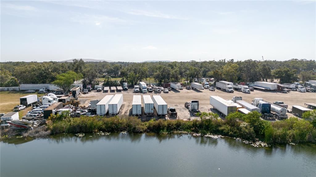 На продажу: $24,900,000 (15.58 acres)