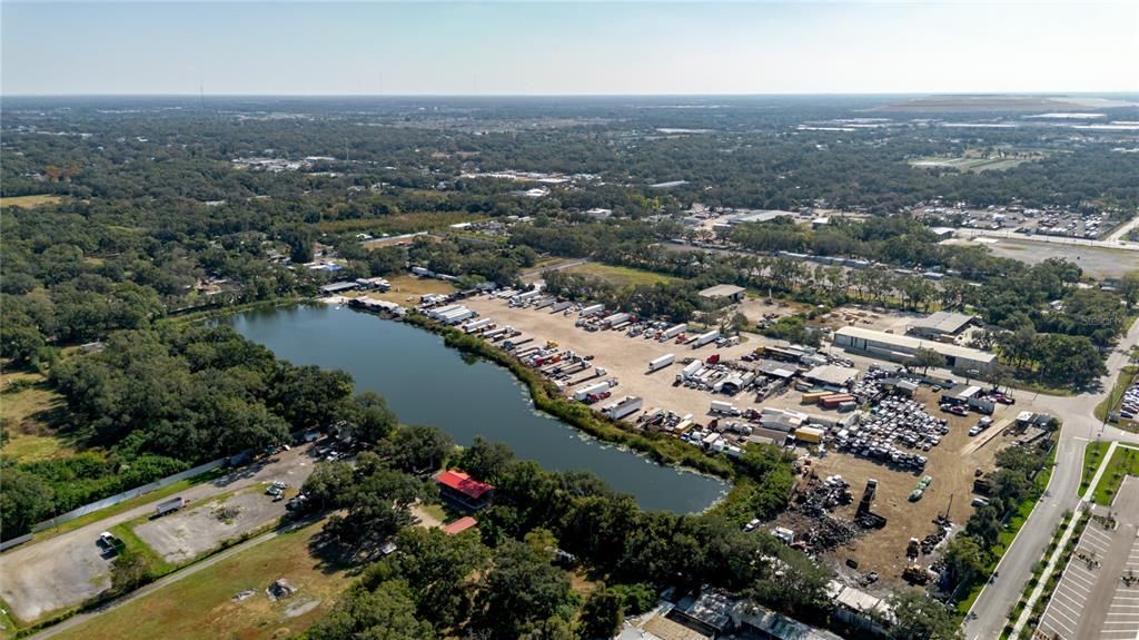 На продажу: $24,900,000 (15.58 acres)