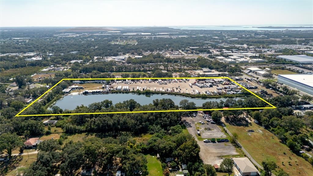 На продажу: $24,900,000 (15.58 acres)