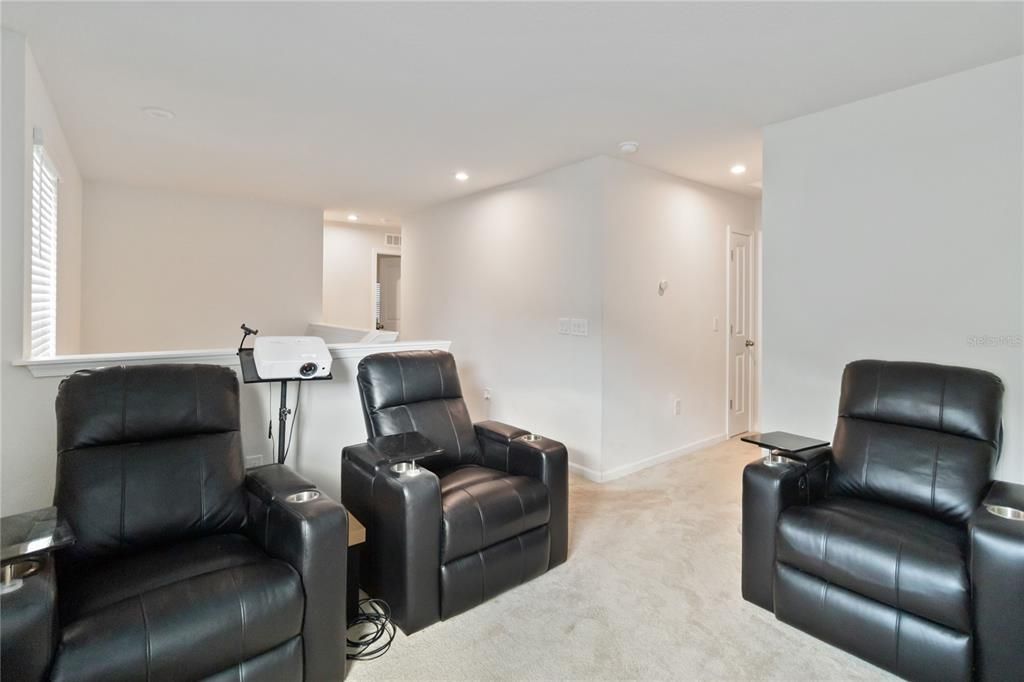 For Sale: $485,000 (4 beds, 3 baths, 2374 Square Feet)