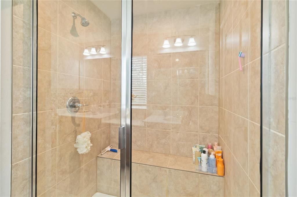 For Sale: $485,000 (4 beds, 3 baths, 2374 Square Feet)