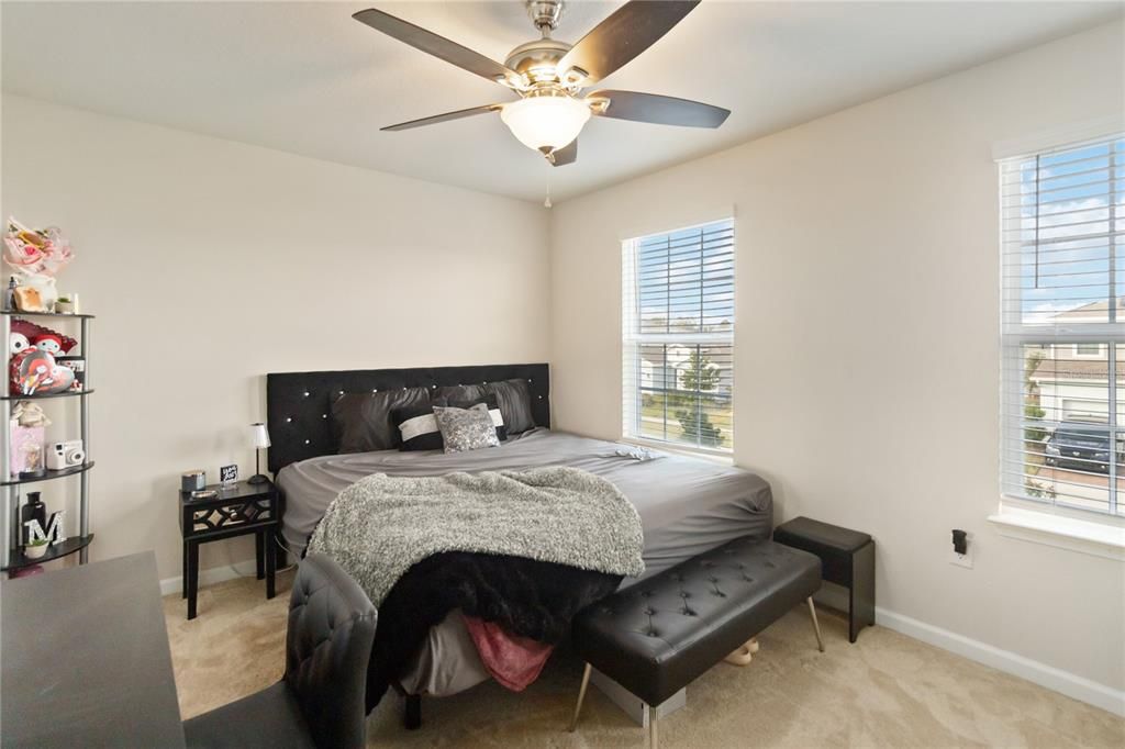 For Sale: $485,000 (4 beds, 3 baths, 2374 Square Feet)