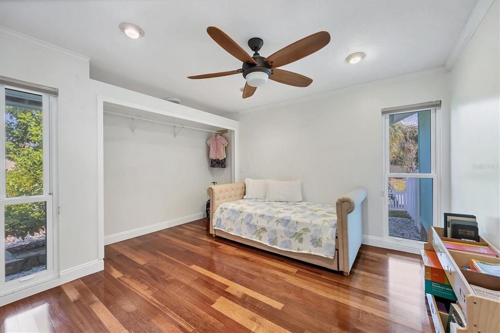 На продажу: $825,000 (3 спален, 3 ванн, 2116 Квадратных фут)