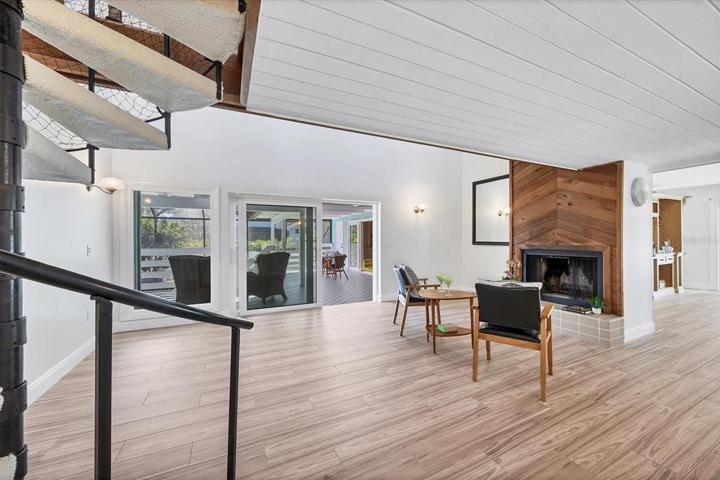 На продажу: $825,000 (3 спален, 3 ванн, 2116 Квадратных фут)