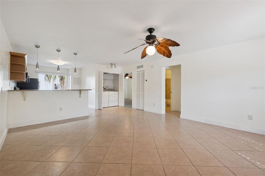 For Sale: $168,150 (2 beds, 2 baths, 840 Square Feet)