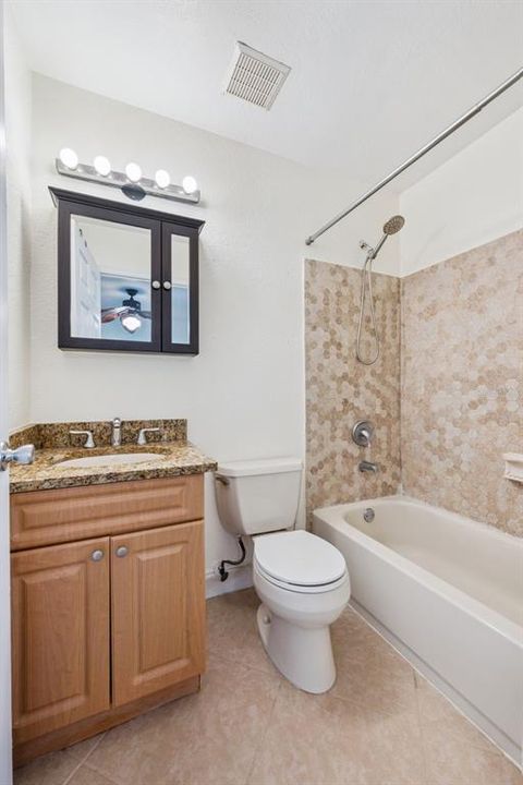 For Sale: $168,150 (2 beds, 2 baths, 840 Square Feet)