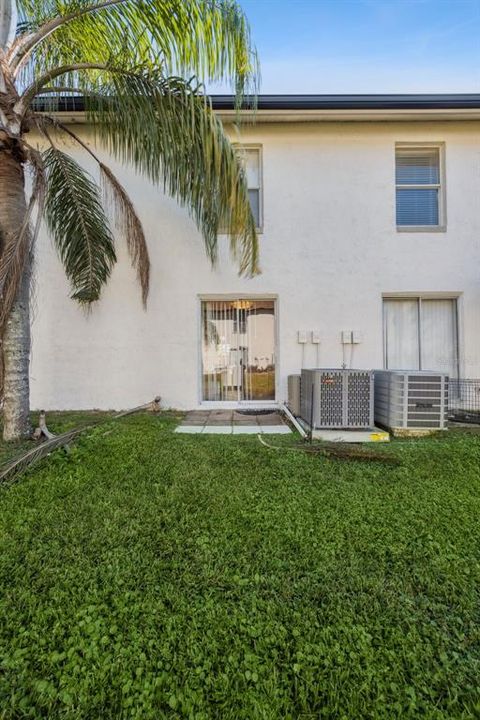 For Sale: $168,150 (2 beds, 2 baths, 840 Square Feet)