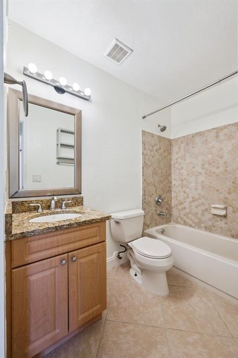 For Sale: $168,150 (2 beds, 2 baths, 840 Square Feet)