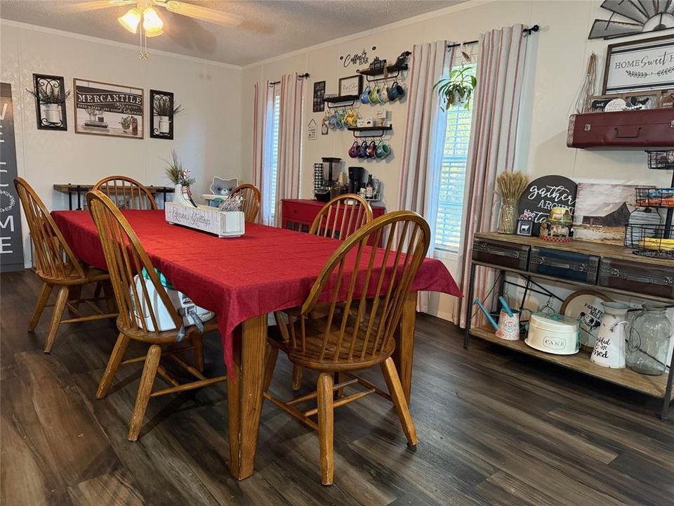 待售: $349,900 (4 贝兹, 2 浴室, 1836 平方英尺)