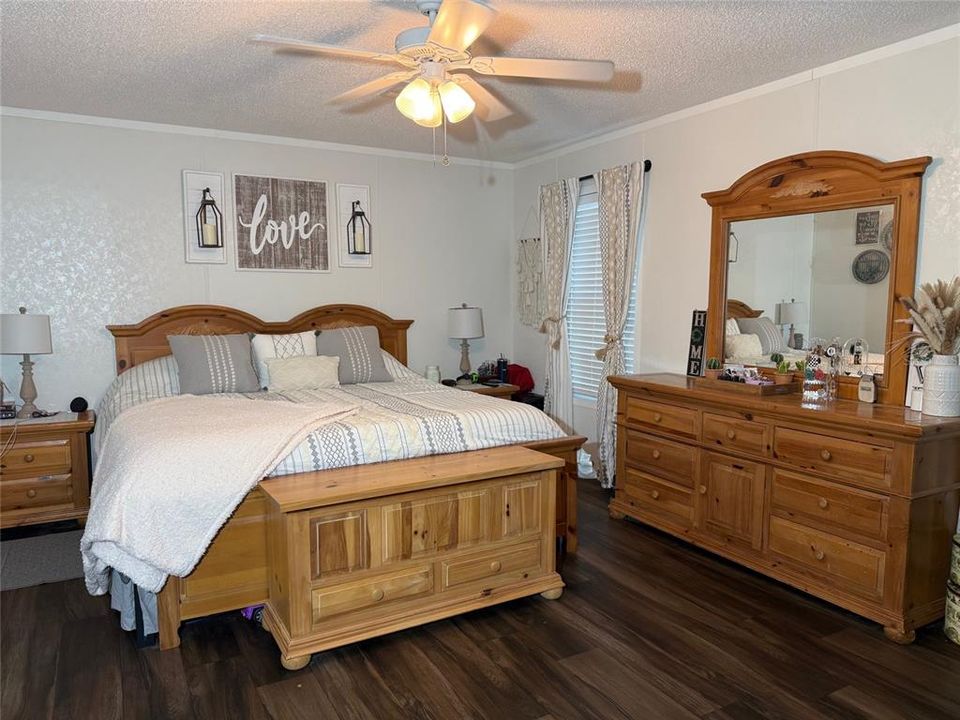 待售: $349,900 (4 贝兹, 2 浴室, 1836 平方英尺)