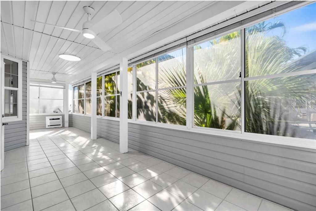 На продажу: $543,000 (3 спален, 2 ванн, 1897 Квадратных фут)