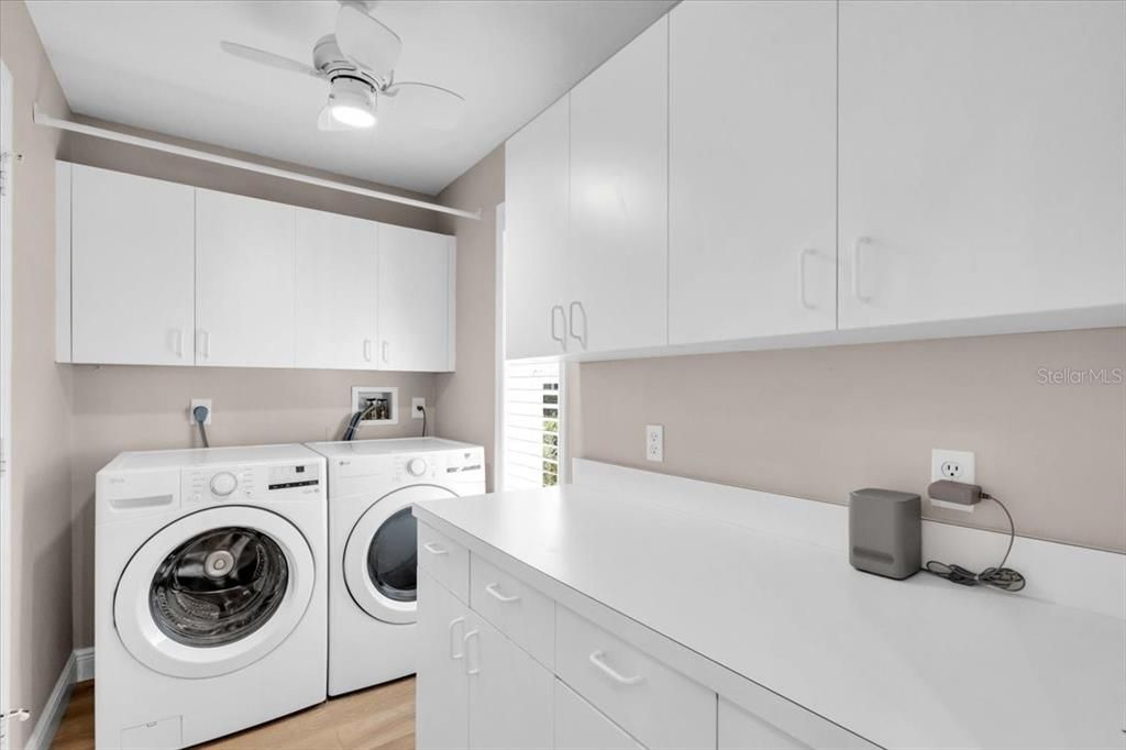 На продажу: $543,000 (3 спален, 2 ванн, 1897 Квадратных фут)