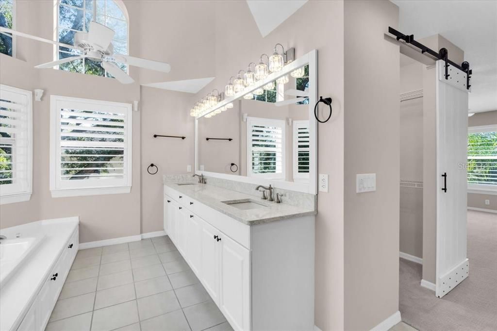 На продажу: $543,000 (3 спален, 2 ванн, 1897 Квадратных фут)