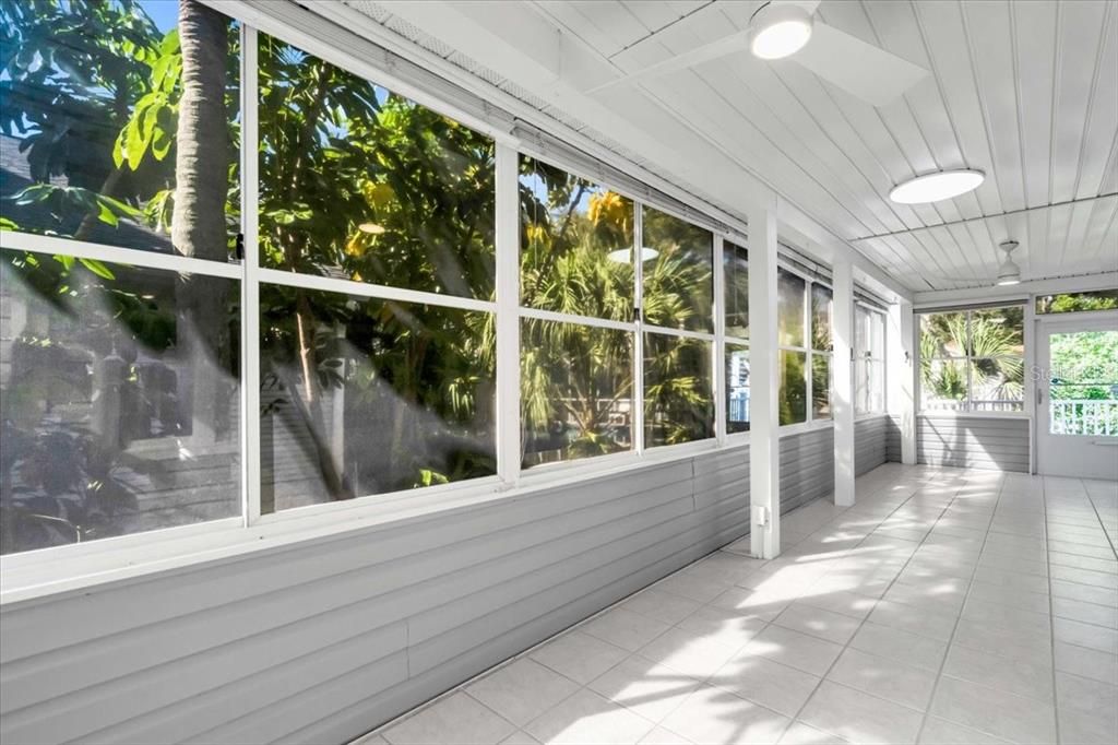 На продажу: $543,000 (3 спален, 2 ванн, 1897 Квадратных фут)