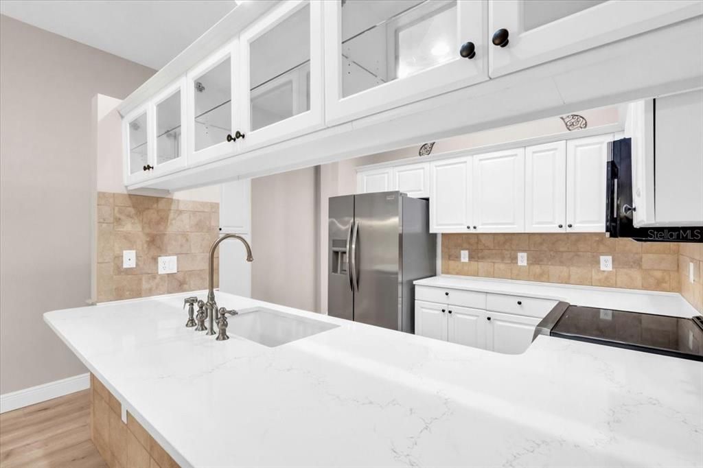 На продажу: $543,000 (3 спален, 2 ванн, 1897 Квадратных фут)