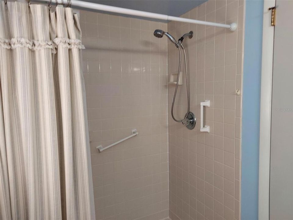 For Rent: $1,500 (2 beds, 2 baths, 1135 Square Feet)