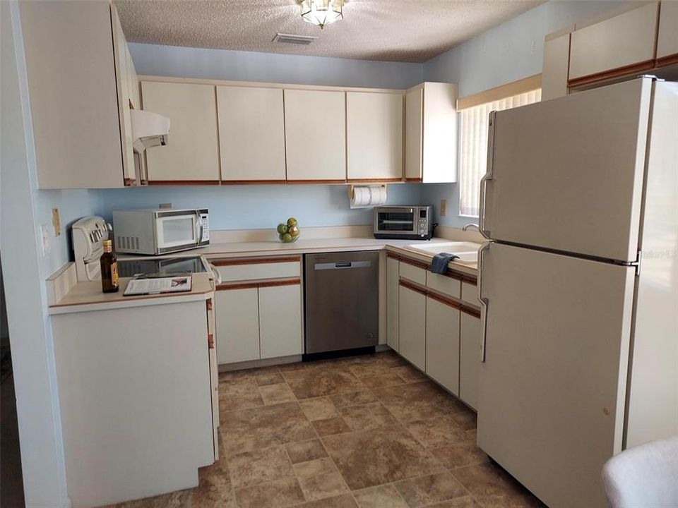 For Rent: $1,500 (2 beds, 2 baths, 1135 Square Feet)