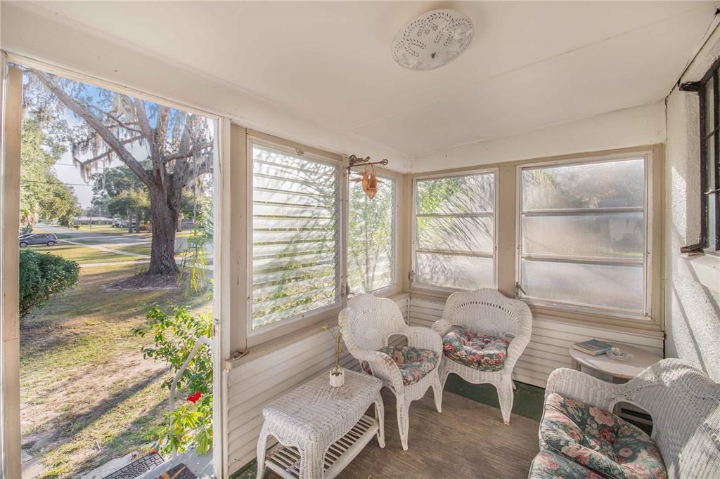 待售: $249,000 (3 贝兹, 1 浴室, 1590 平方英尺)