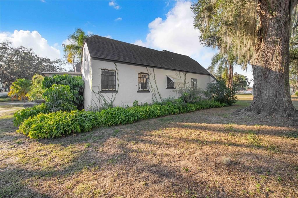 待售: $249,000 (3 贝兹, 1 浴室, 1590 平方英尺)