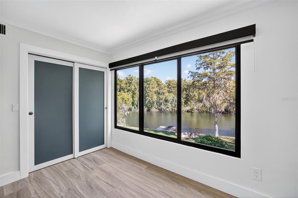 For Sale: $899,000 (5 beds, 2 baths, 2703 Square Feet)