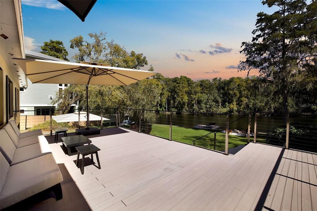 For Sale: $899,000 (5 beds, 2 baths, 2703 Square Feet)