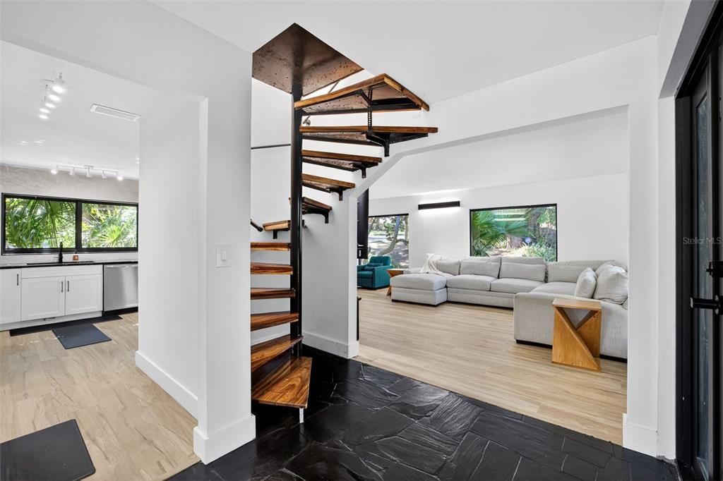 For Sale: $899,000 (5 beds, 2 baths, 2703 Square Feet)