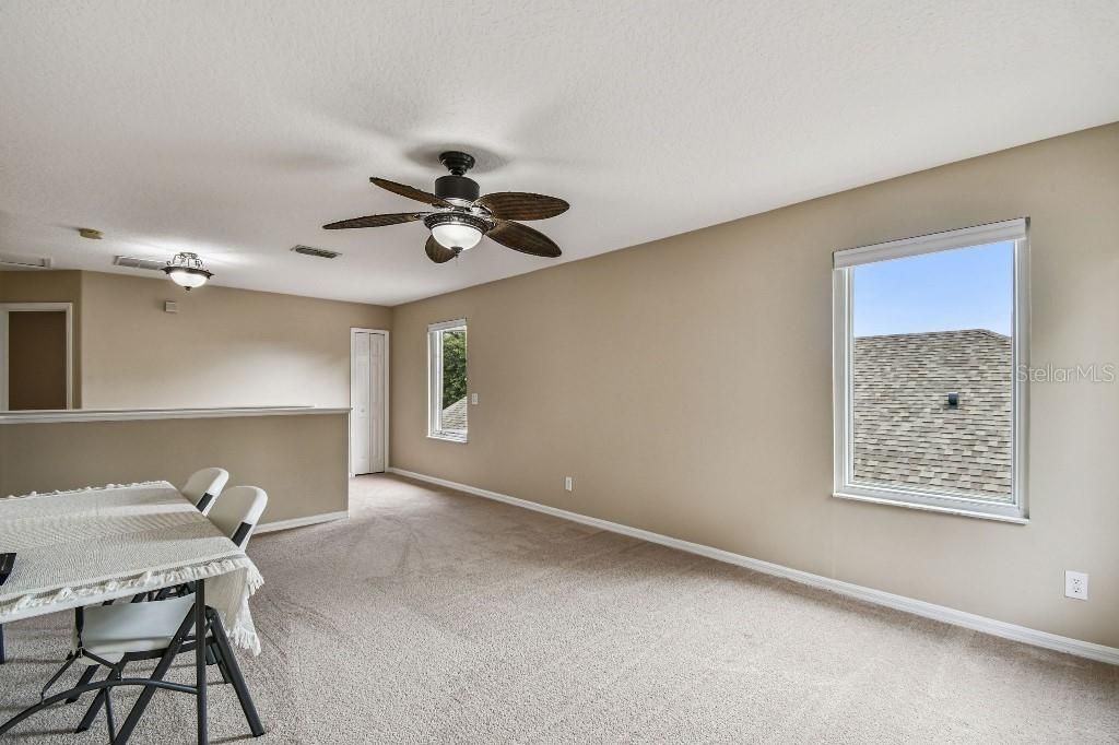 En Venta: $514,900 (3 camas, 2 baños, 2605 Pies cuadrados)