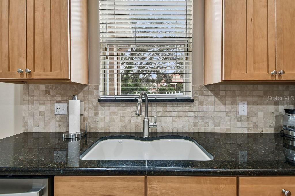 En Venta: $514,900 (3 camas, 2 baños, 2605 Pies cuadrados)