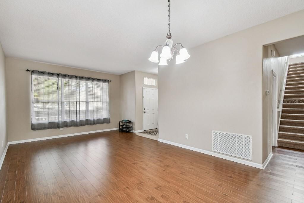 En Venta: $514,900 (3 camas, 2 baños, 2605 Pies cuadrados)