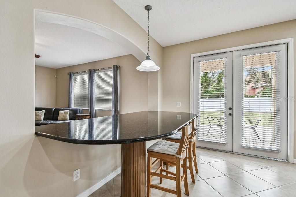 En Venta: $514,900 (3 camas, 2 baños, 2605 Pies cuadrados)