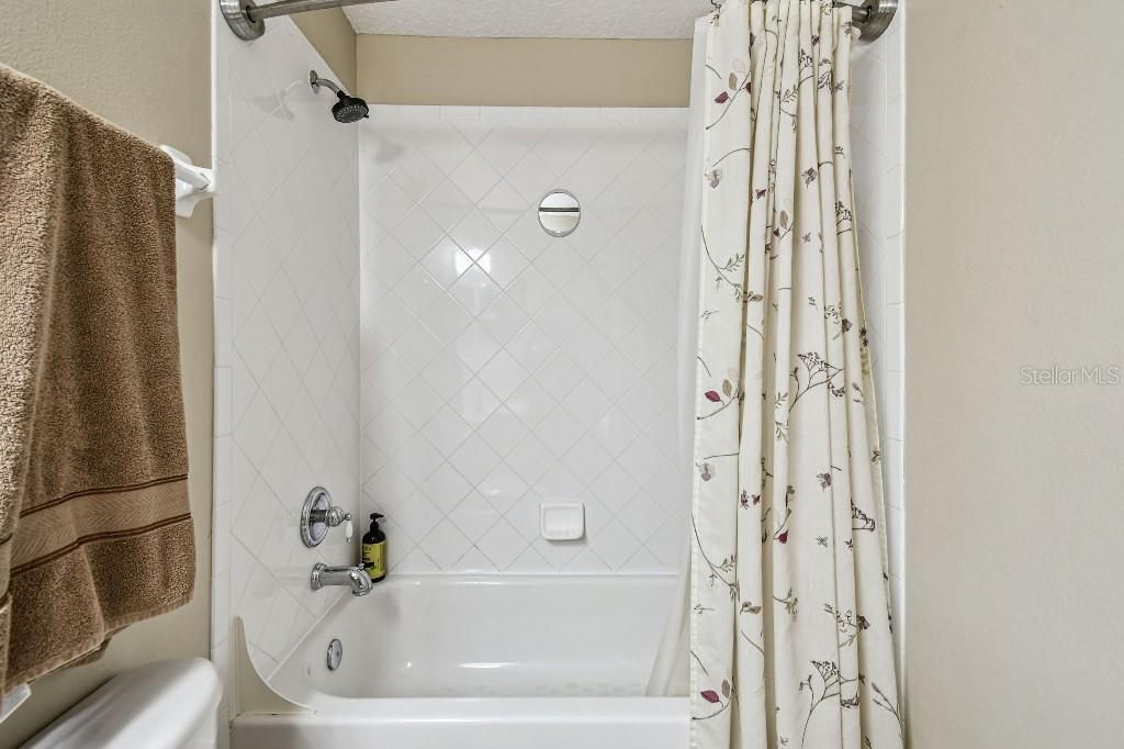 En Venta: $514,900 (3 camas, 2 baños, 2605 Pies cuadrados)