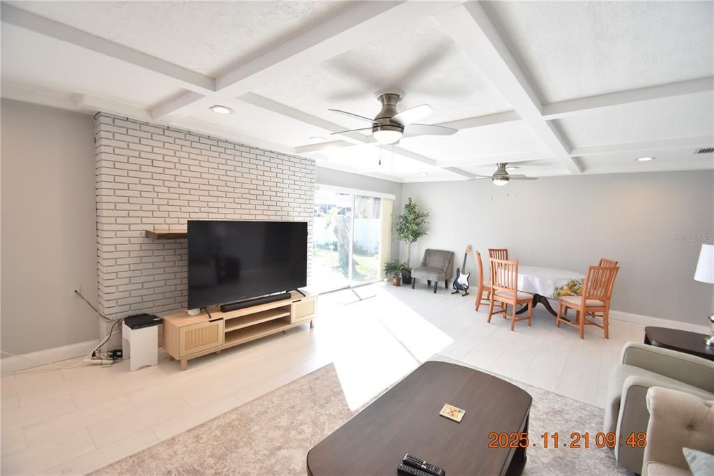 For Rent: $3,995 (3 beds, 2 baths, 1930 Square Feet)